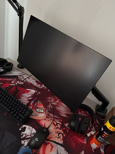 Alienware AW2720HFA With Monitor Arm