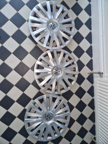 VW Hubcaps