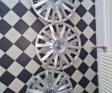 VW Hubcaps