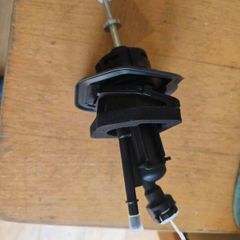 Ford Focus clutch master cylinder