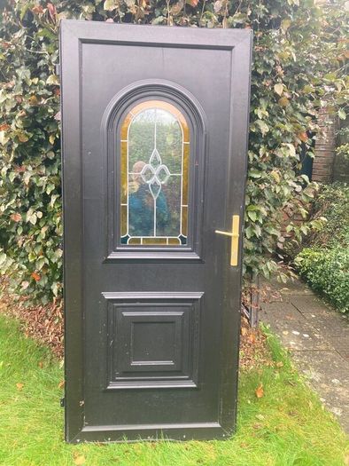 Door + frame
