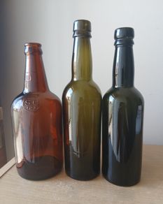 Lot of 3 vintage Guinness bottles