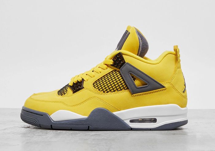 Nike Air Jordan 4 Lightning UK 11 / US 12 DEADSTOCK