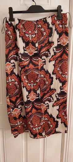 Ladies skirt
