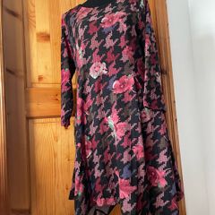 Paco boutique wine hanky hem dress size 16 - new