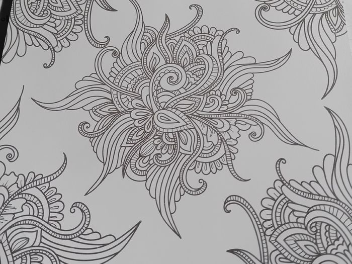 Arteza adult colouring book