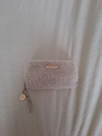 fluffy river island purse