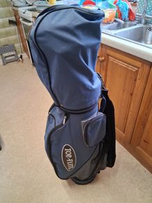 Mens golf clubs .