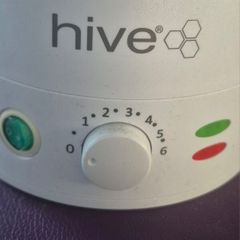 Hive wax warmer