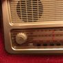 Ravencourt retro one button radio Image 5
