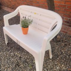 2 Stackable Flores Garden Benches (white)