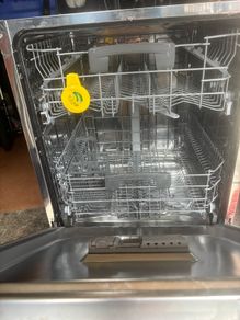 kitchen dishwasher