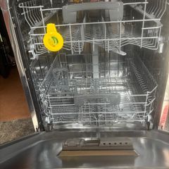 kitchen dishwasher