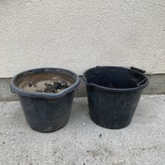 2 x Buckets