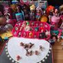 LOL Bundle, 4 in 1 Glamper, 4 in 1 Remix Airplane, Lol Coupe car with pool, lots of dolls and accessories Christmas Birthday Image 4