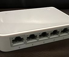 TP-Link TL-SF1005D Network Switch