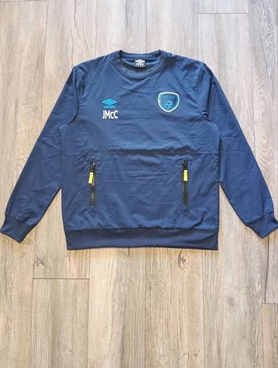 Official Umbro Republic of Ireland FAI Sweatshirt Jersey Top Navy M