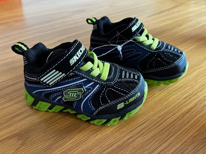 Sketchers trainers boys
