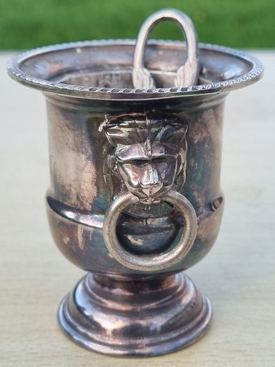 VINERS OF SHEFFIELD England Silver Plated Mini Vase/ Urn