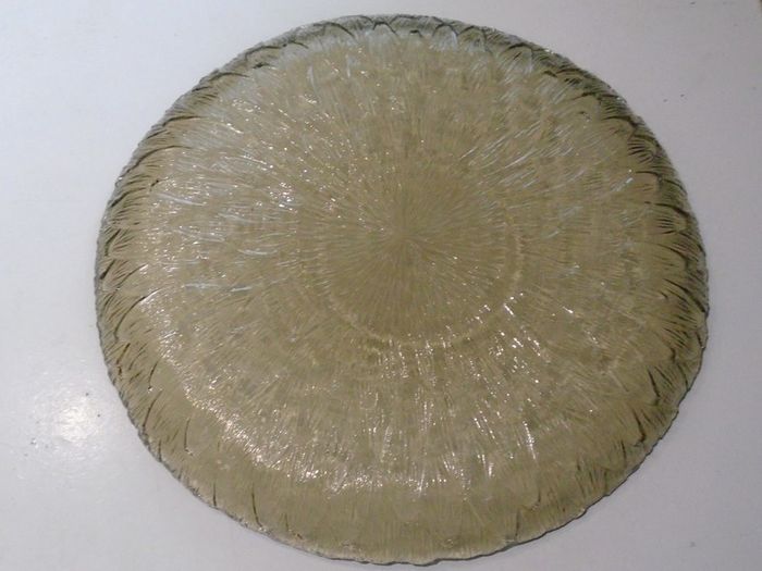 Arcoroc Smoked Glass Sunflower Plate
