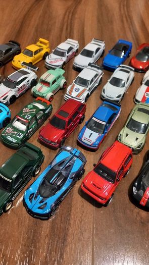 Hot wheels premiums
