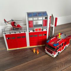 Playmobil Fire Station (incl. Helicopter & Fire Engine)