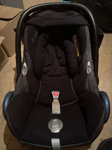 Maxi-Cosi car seat
