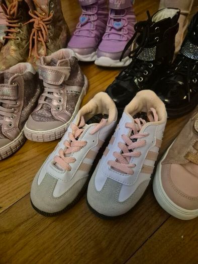 Girls Shoes Bundle size 27-28