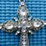 Vintage CRYSTAL  Cross & Chain - Necklace - Great Jewelry - Sparkly Crystal Image 3