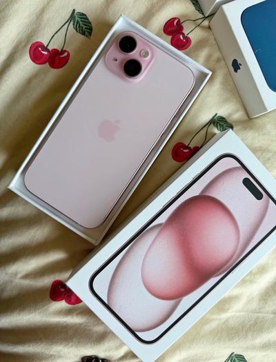 iPhone 15 128GB