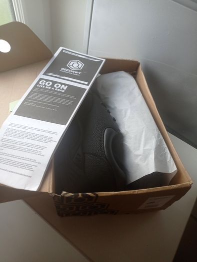 safety shoes bnwb
