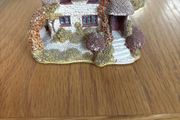 Lilliput Lane