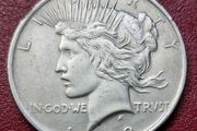 1922 United States 1 Silver Peace Dollar coin