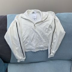 womens sports top