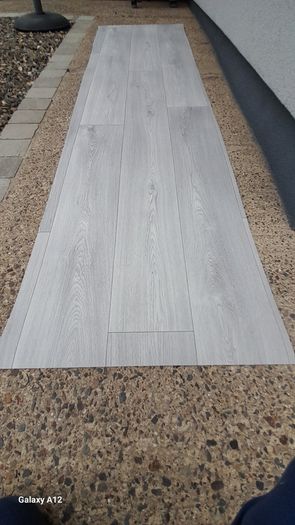 Lino...8' 4" X  26 "   High Quality