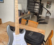 PRS (USA) Silver Sky Strat