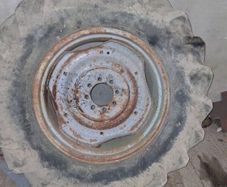 16.9-30  8 stud mf industry rims and tyres