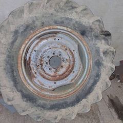 16.9-30  8 stud mf industry rims and tyres