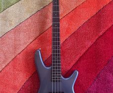 ibanez bass guitar GSR180