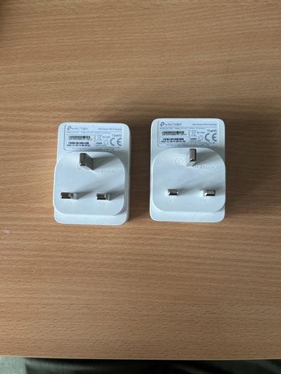 2 x Tapo TP Link plugs