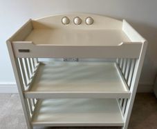 Mamas & Papas changing table