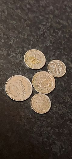 5 x coins,,,sold as is ,see pictures for condition, price includes post to anywhere in Ireland thank you, for the 5