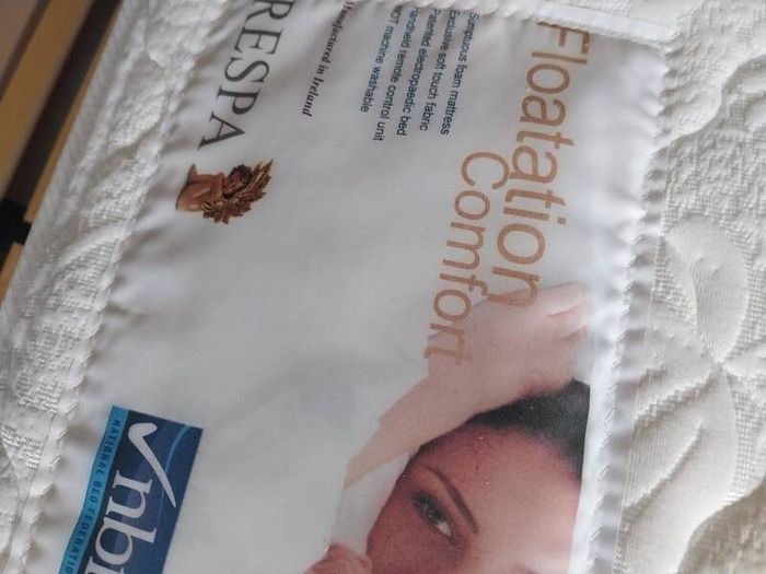 mattress 4ft floating comfort 6 months old
