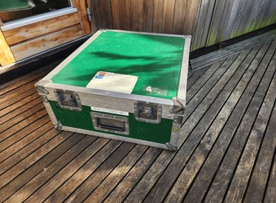 Penn-Elcom foam-lined flight case