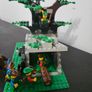 lego Camouflaged Outpost 6066 Image 2