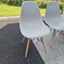 Cream dining room chairs x4 Image 2