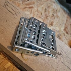 switch router brackets