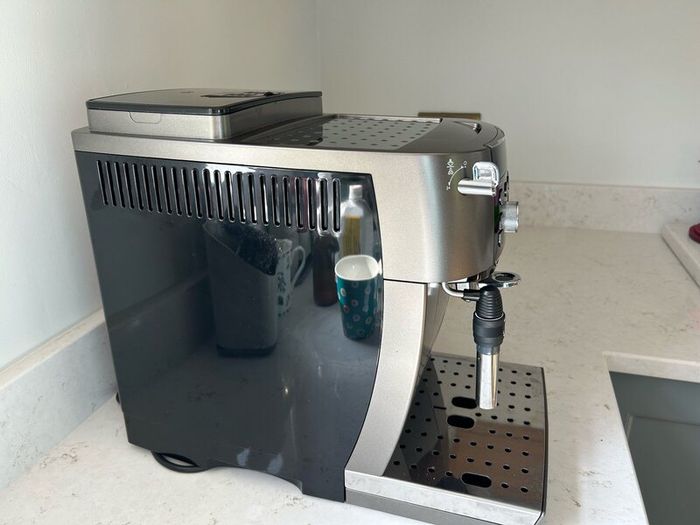 Magnifica S Smart Coffee Machine 41m Warranty