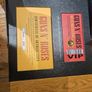 Guns N Roses VIP boxset Image 5