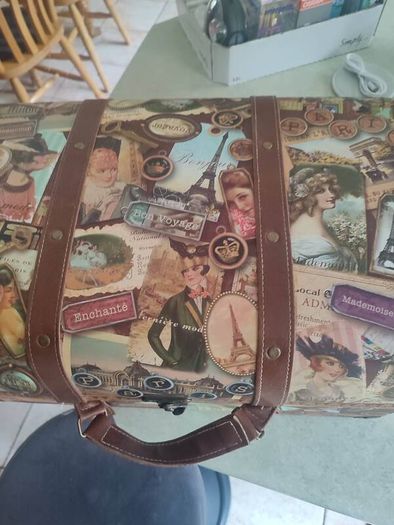 Paris/Travel themed storage box